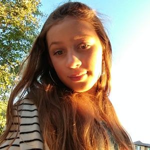Meet your Posher, Mia
